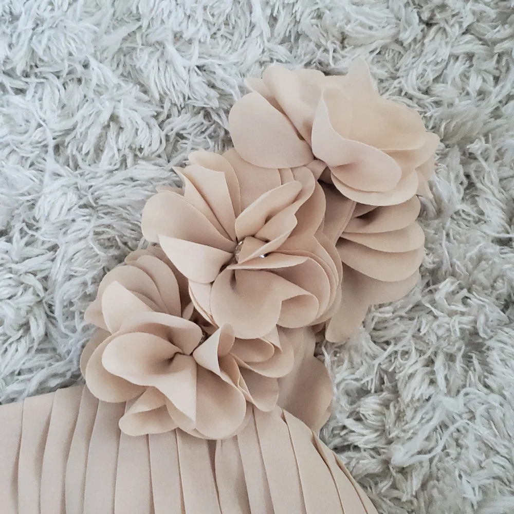 Champagne one shoulder mini dress - Picture 4 of 6